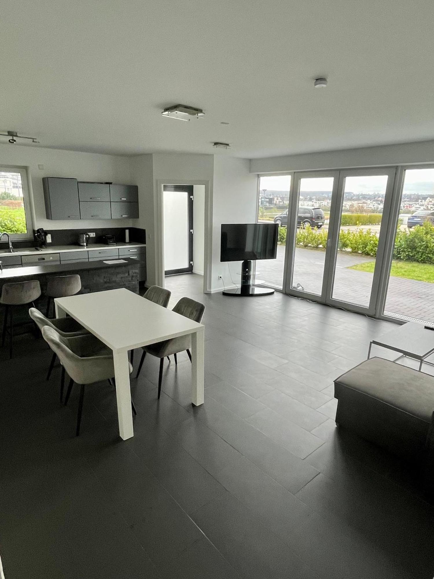 Luxuswohnung Direkt Am Phoenixsee Dortmund Bagian luar foto